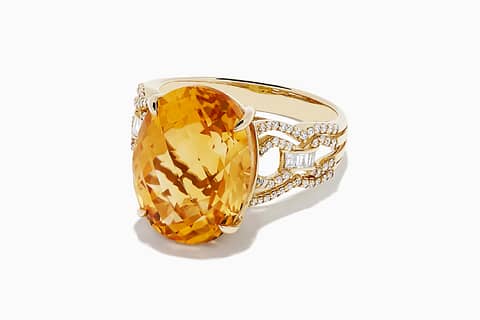 Knot Pendant in Yellow Gold - Image 5