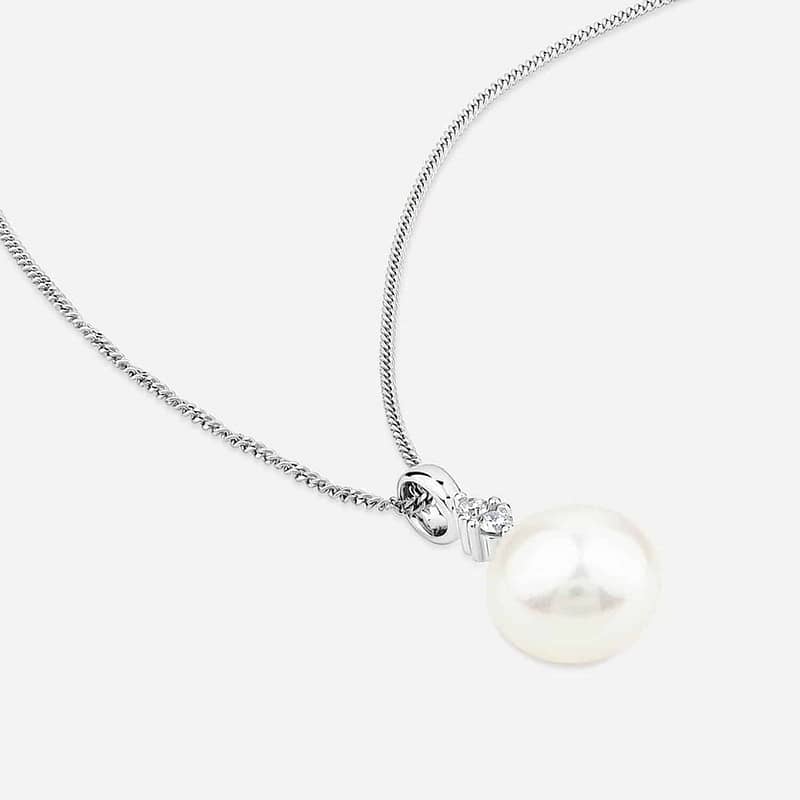 9ct White Gold 0.04ct Top Diamond & Freshwater Pearl Pendant - Image 2